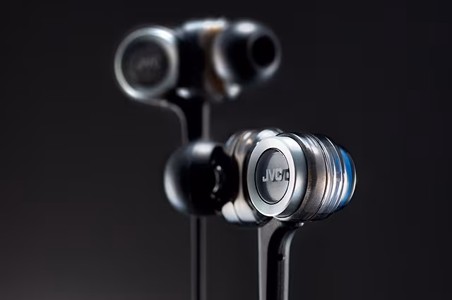 JVC HA-FXZ200 In-Ear Headphone_9