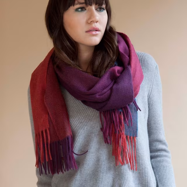 Qi New York Buffalo Check Scarf - Wine