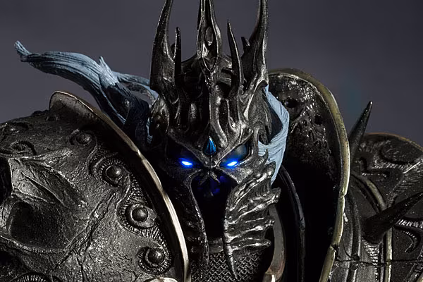World of Warcraft Arthas Limited Edition Deluxe Statue_10