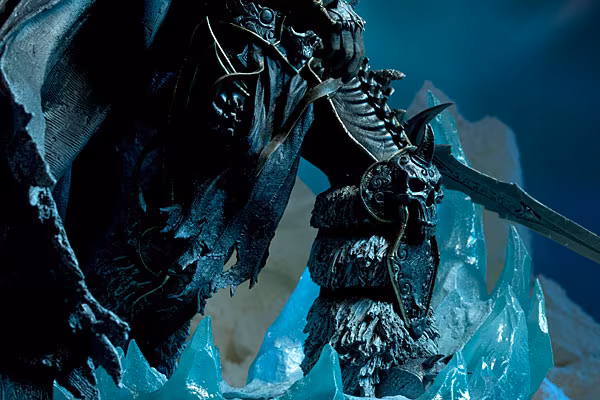 World of Warcraft Arthas Limited Edition Deluxe Statue_8