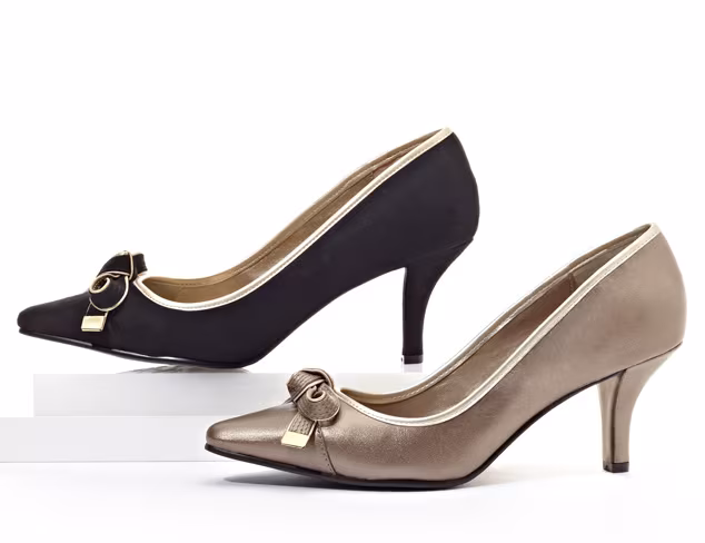 Adrienne Vittadini Shoes at MYHABIT
