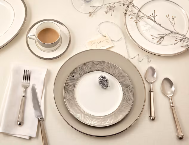 Entertaining with Mikasa at MYHABIT