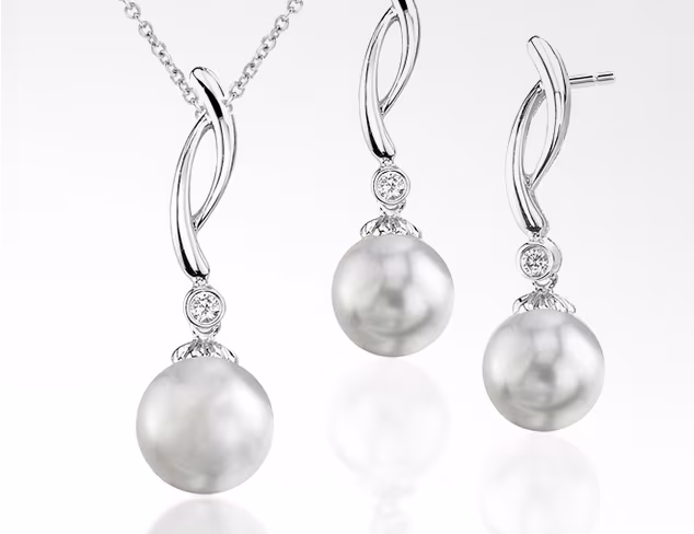 Pretty in Pearls at MYHABIT