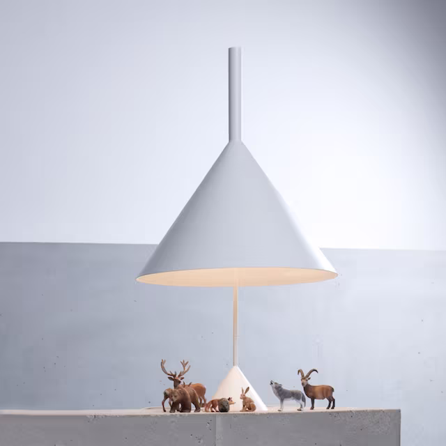 Vertigo Bird Funnel Table Lamp_2