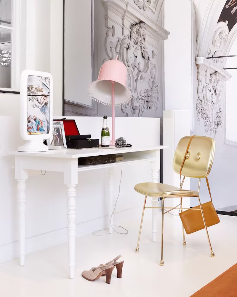 Moooi The Golden Chair by Nika Zupanc_1