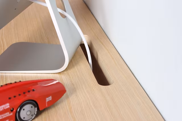 Minimal Float Wall Desk by Orange22 Design Lab_5