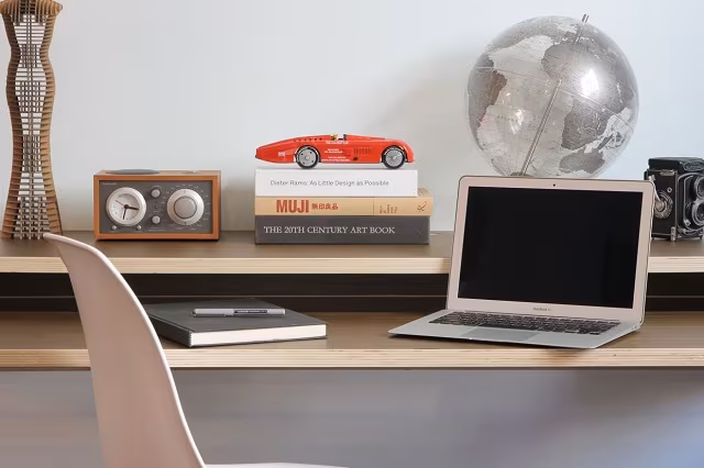 Minimal Float Wall Desk by Orange22 Design Lab_9