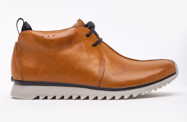 Clarks Sports Traxter Mid Leather Sneakers_4