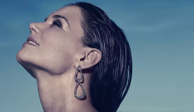 H. Stern Iris Collection Campaign by Katie Holmes_5