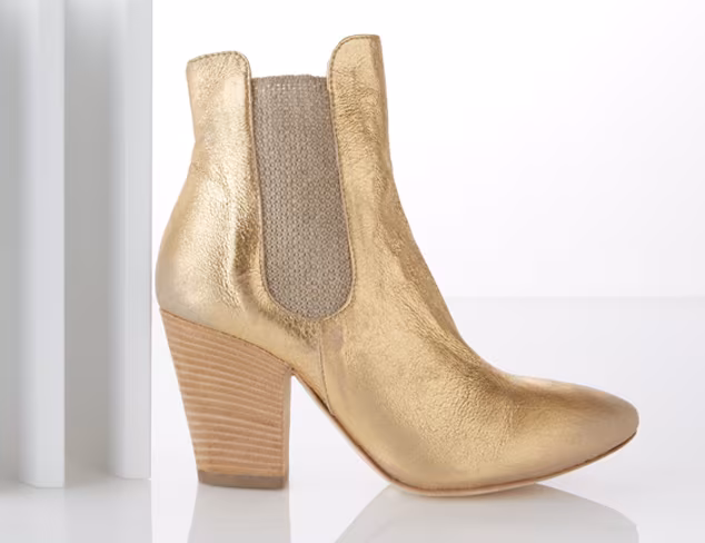 Golden Girl Shoes that Shimmer at MYHABIT