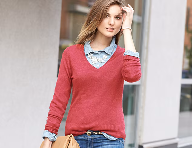 Cashmere Addiction Women's Long Sleeve V-Neck Sweater