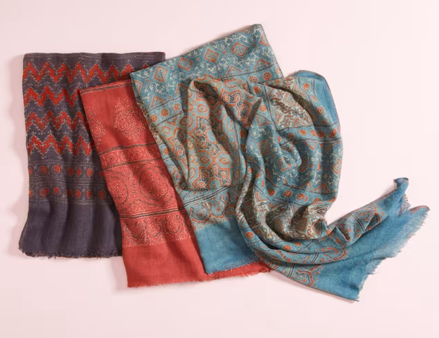 Printed Scarves feat. MILA Trends at MYHABIT
