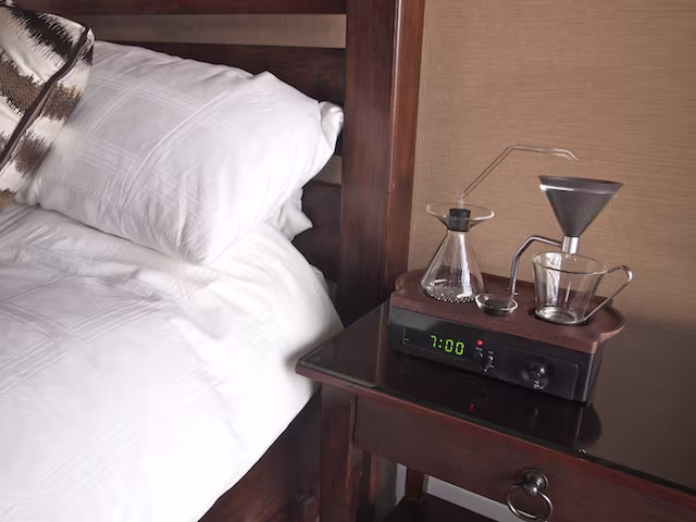 Barisieur: Alarm Clock and Coffee Brewer