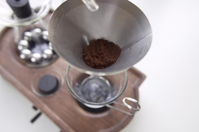 Barisieur: Alarm Clock and Coffee Brewer