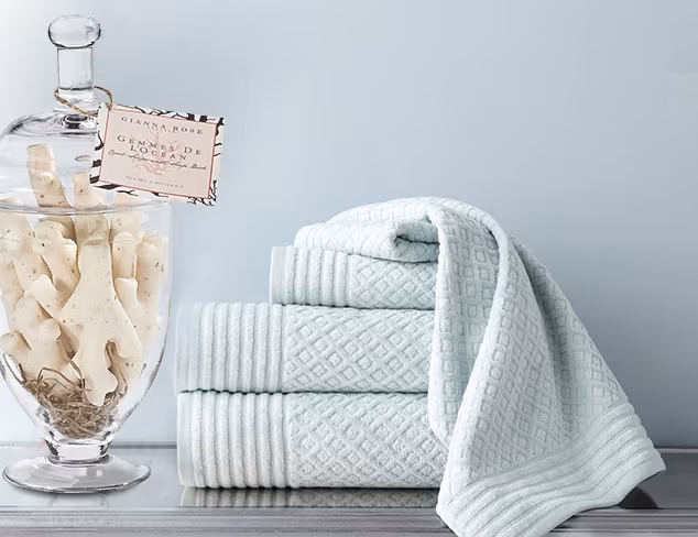 $49 & Under: Bathroom Essentials at MYHABIT