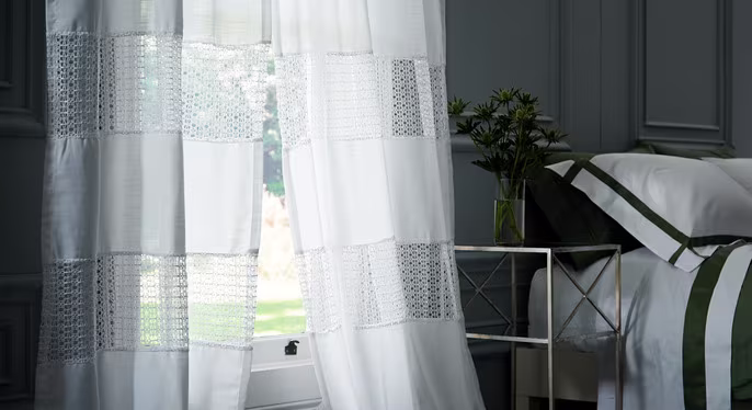 Lighten Up: Bright & Airy Window Treatments at Gilt