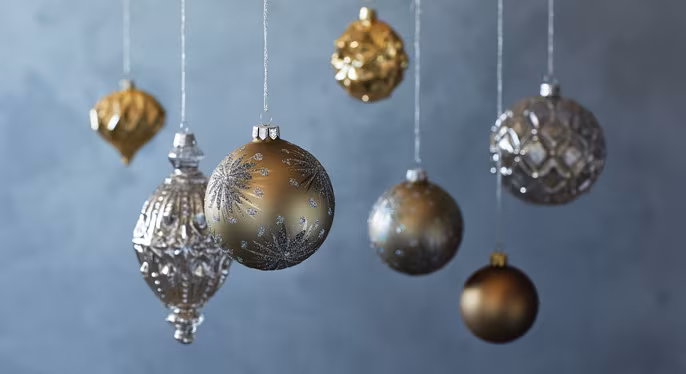 Luxe Holiday Decor & More at Gilt