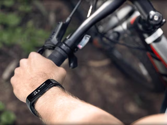 Microsoft Band by Microsoft Health_4