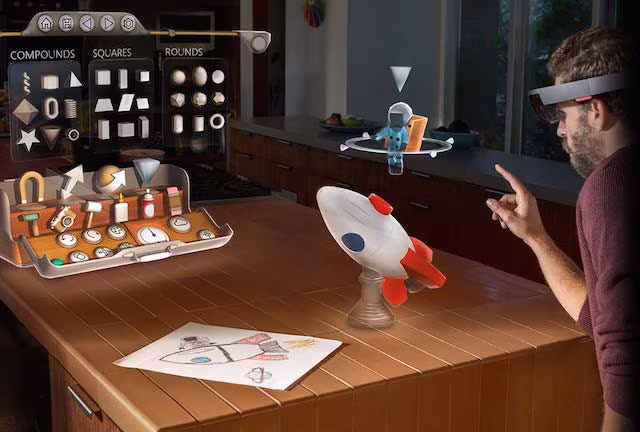 Microsoft HoloLens_2