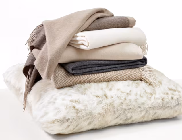 Wintery Mix: Warm Throws, Down Bedding & More at MYHABIT