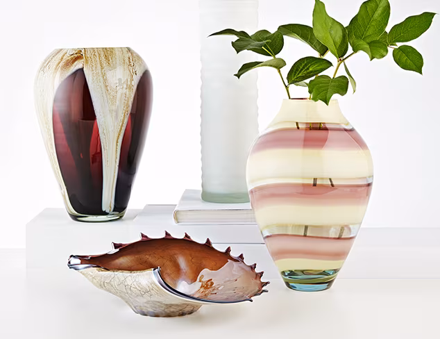 Art Glass feat. Jozefina at MYHABIT