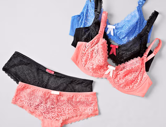 Curves Ahead Evollove Intimates at MYHABIT