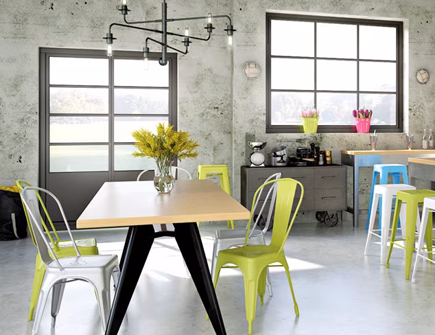 A Seating Story at MYHABIT