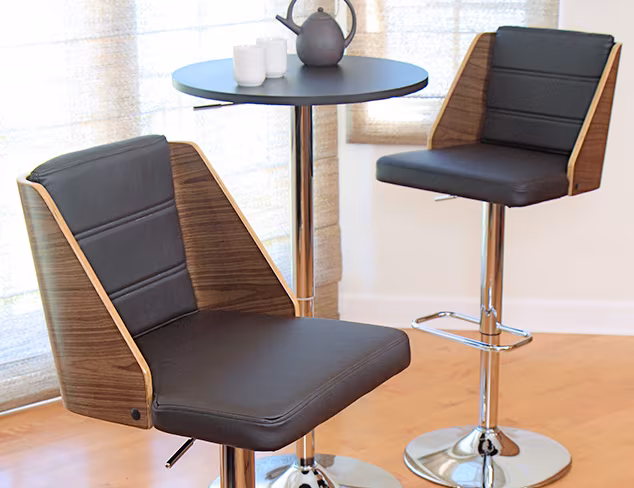 200 Stools Under $200 at MYHABIT