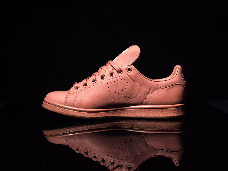 Raf Simons x adidas Stan Smiths in Ash Pink_2
