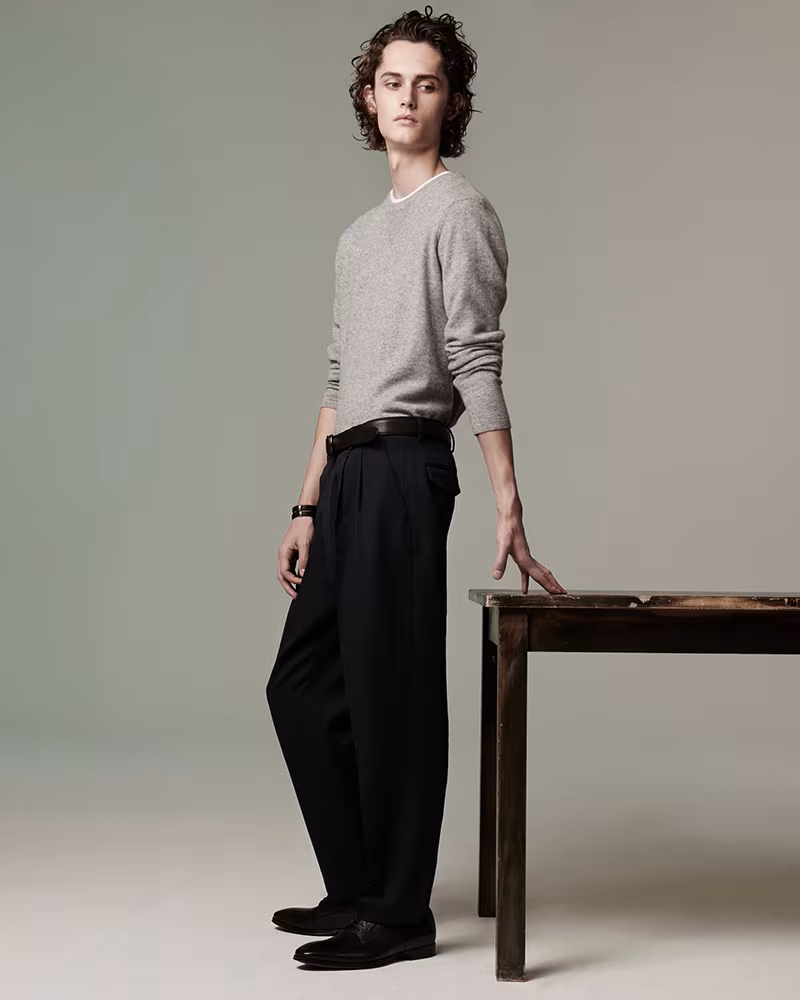 Barneys New York Fine-Gauge Knit Cashmere Sweater